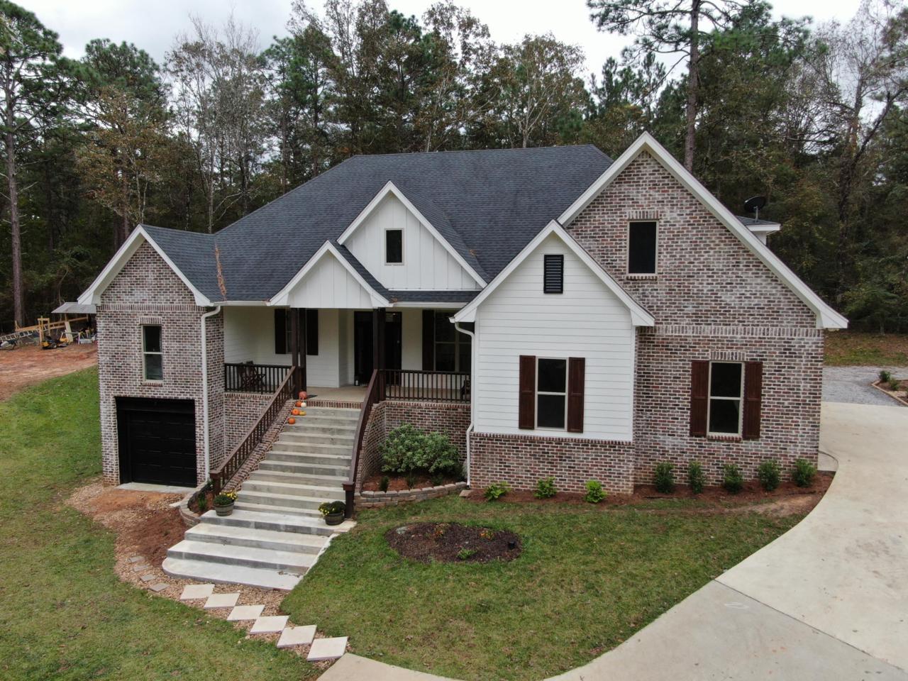 21 Meadowview - Photo 1
