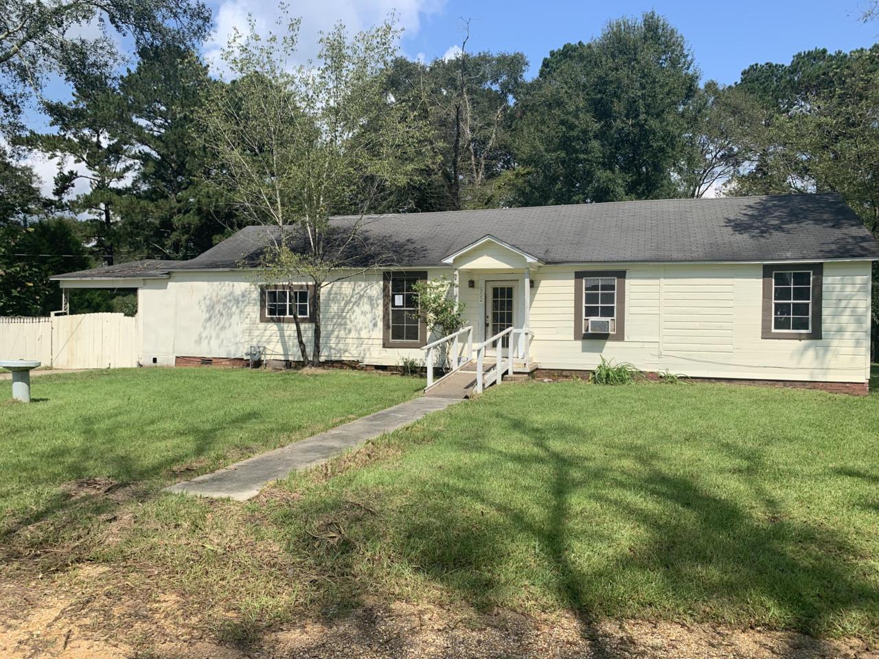 302 Poplar St. - Photo 1