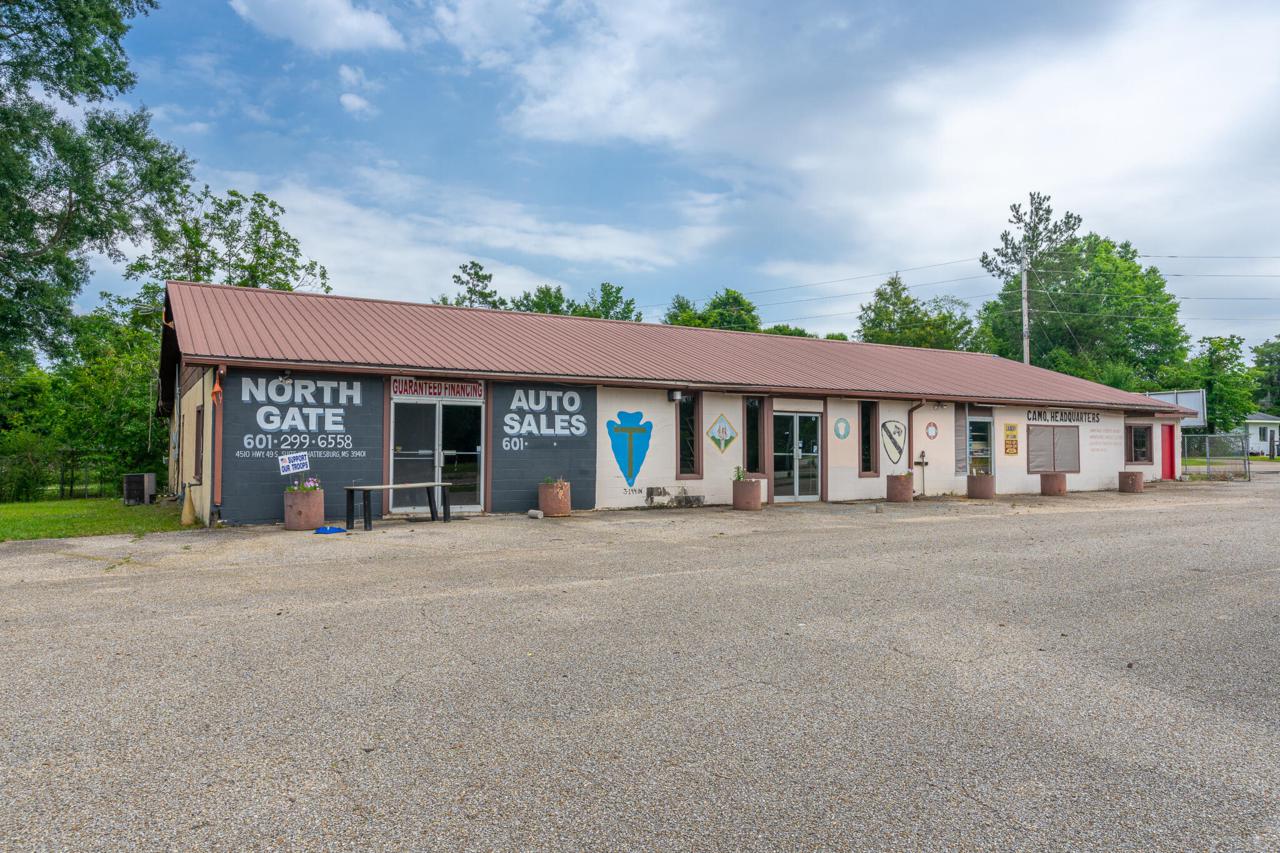 4510 Us 49 - Photo 1