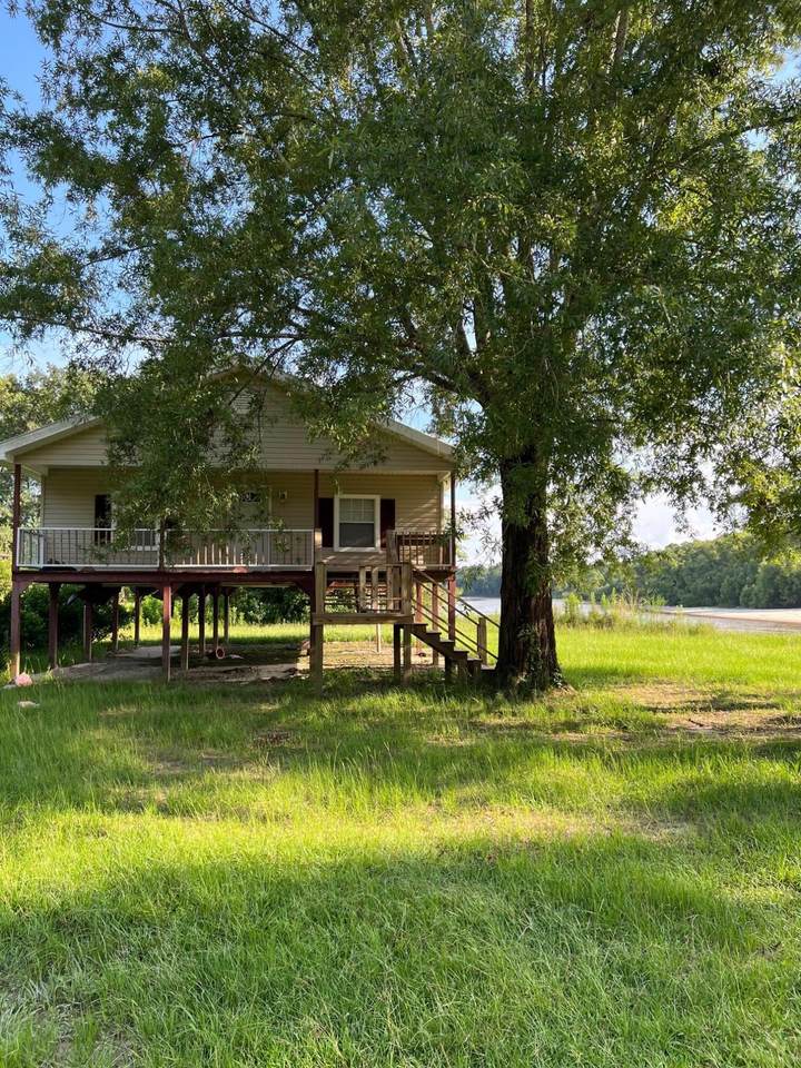435 Hwy 43 - Photo 1