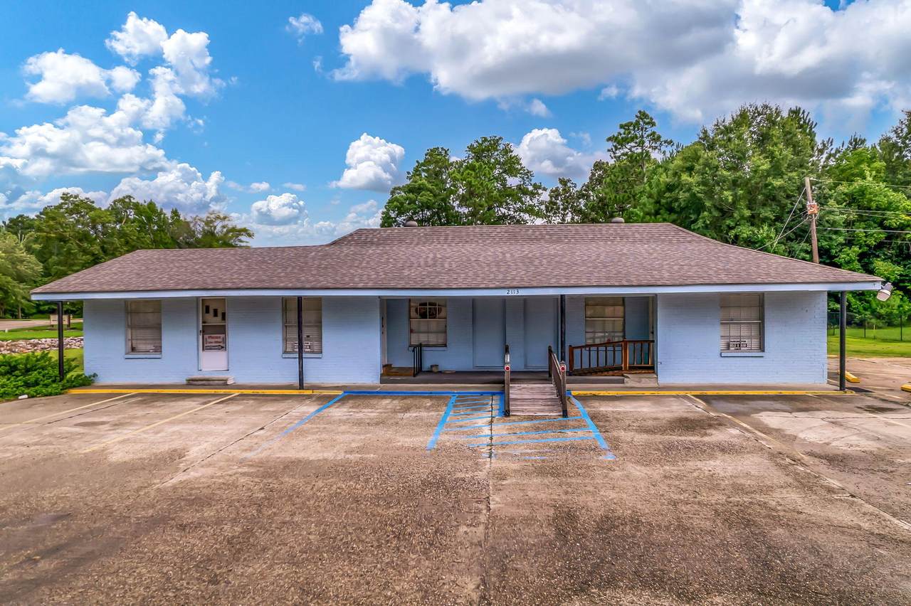 2113 Oak Grove Rd. - Photo 1