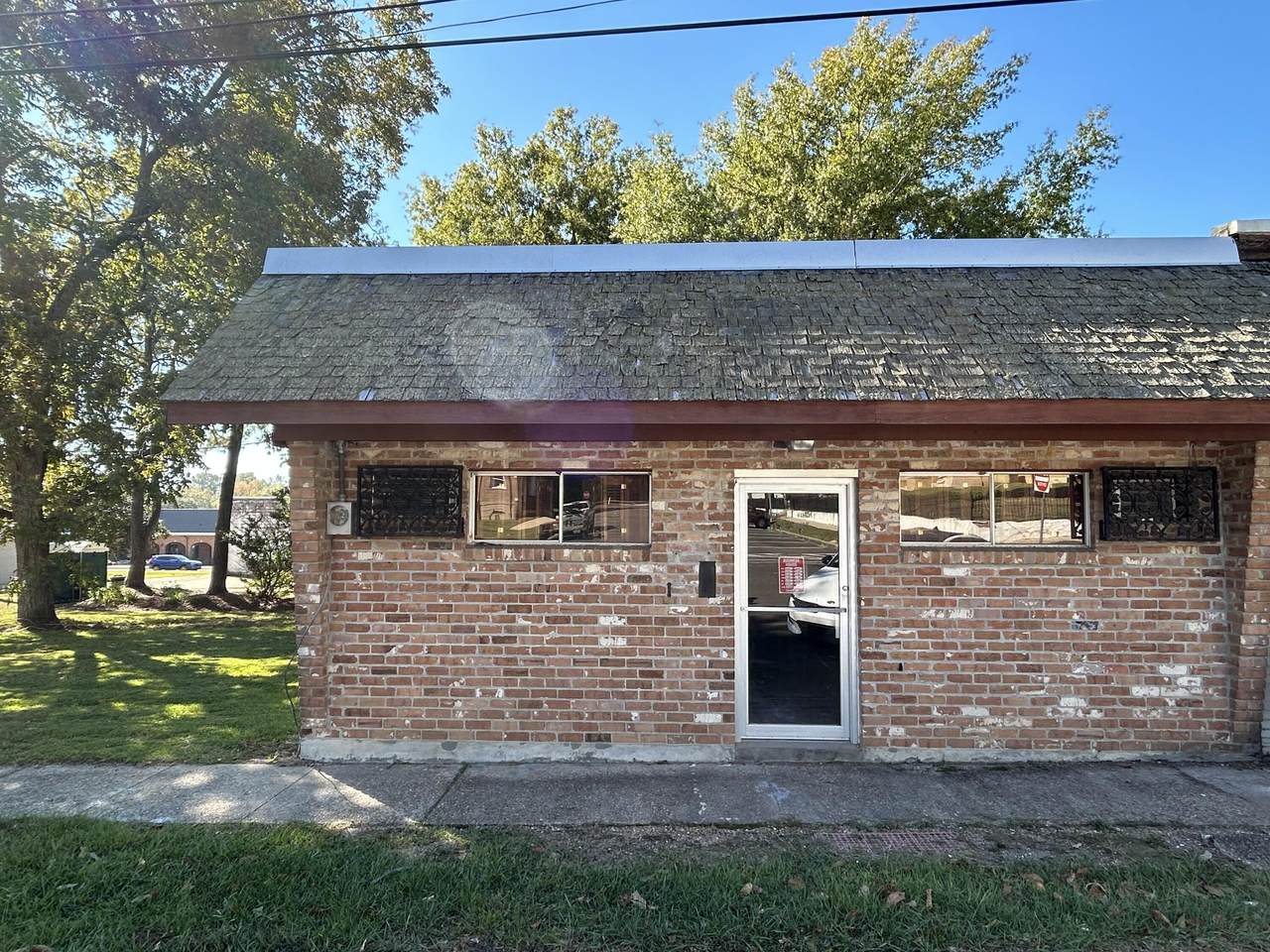 00 Court Ave. - Photo 1