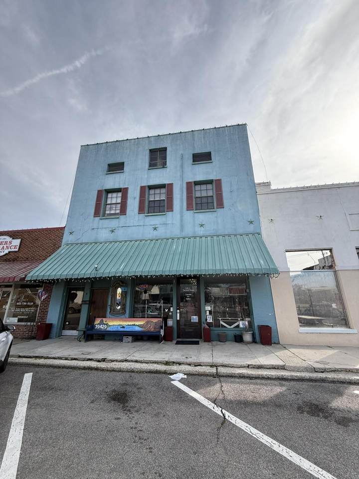 326 2nd St. - Photo 1
