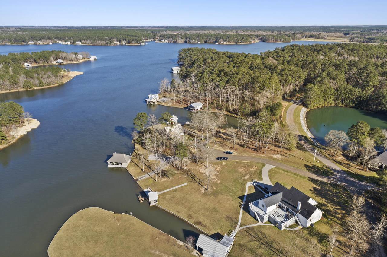 8 Gum Reed Point - Photo 1