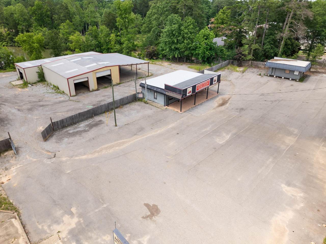 2715 Oak Grove Rd. - Photo 1