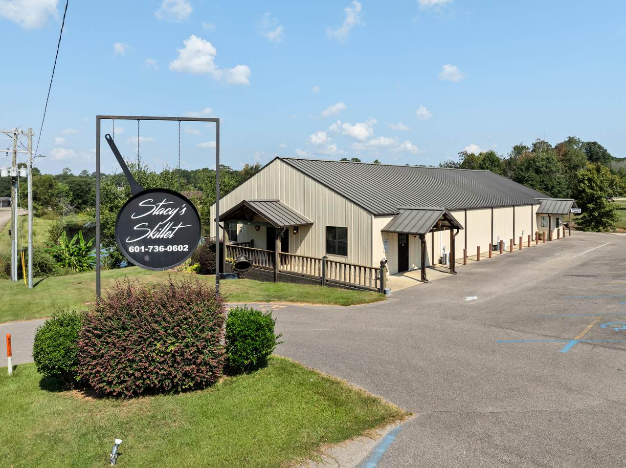 12 Lakeview Dr. - Photo 1