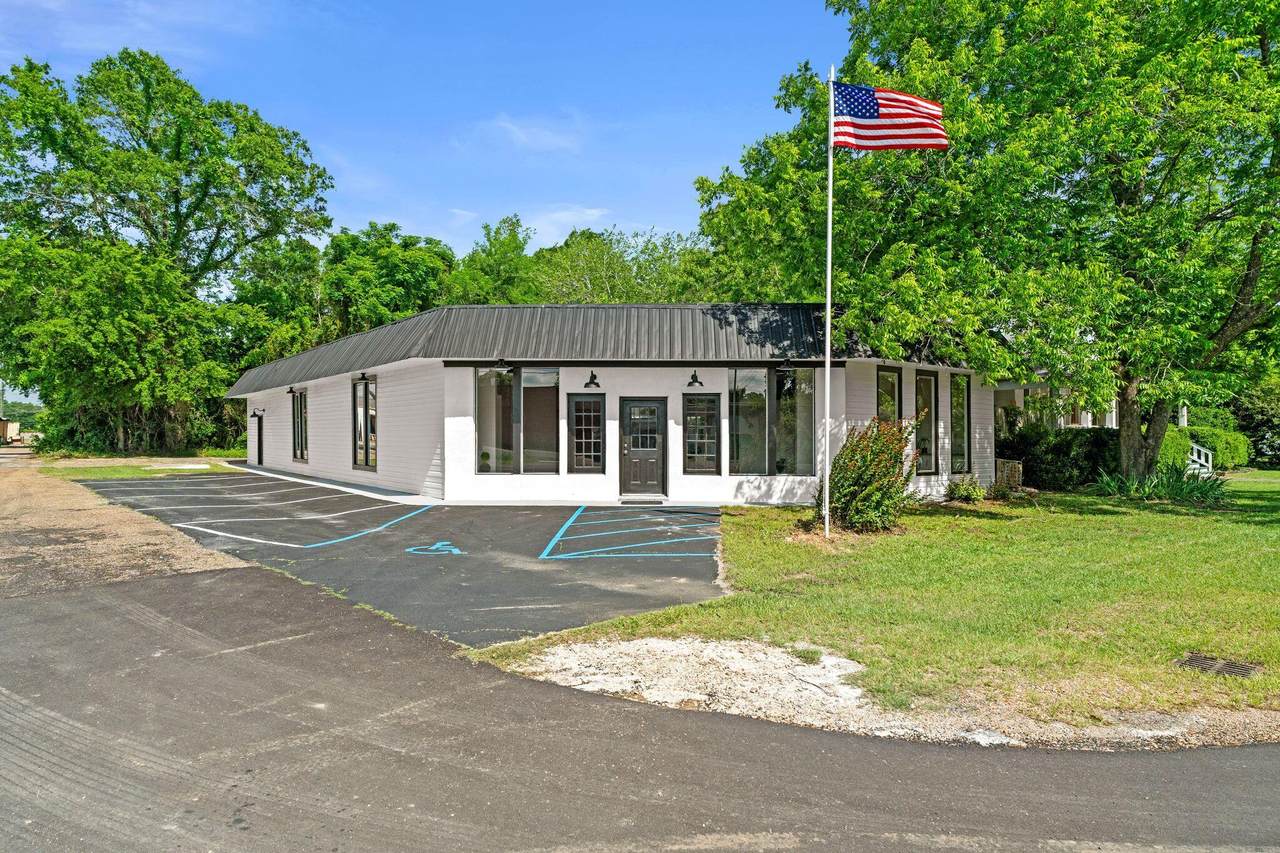 106 Stevens St. - Photo 1