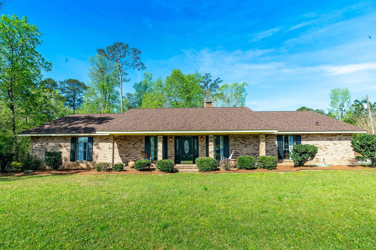 63 Lakeview Dr. - Photo 1