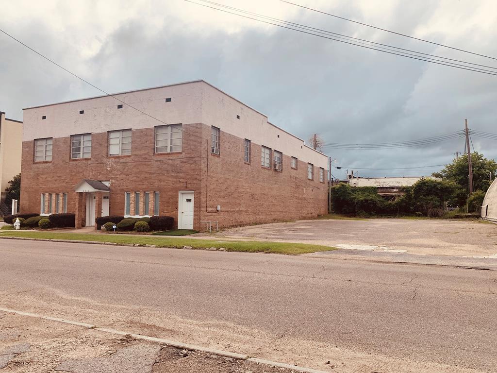226 Ellisville Blvd. - Photo 1