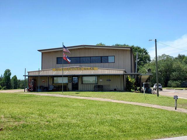 7452 Us-98 - Photo 1