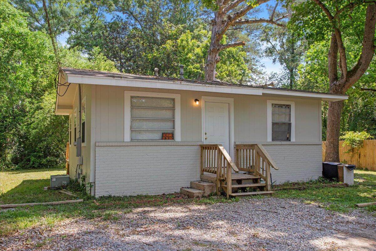 1812 Pearl St. - Photo 1
