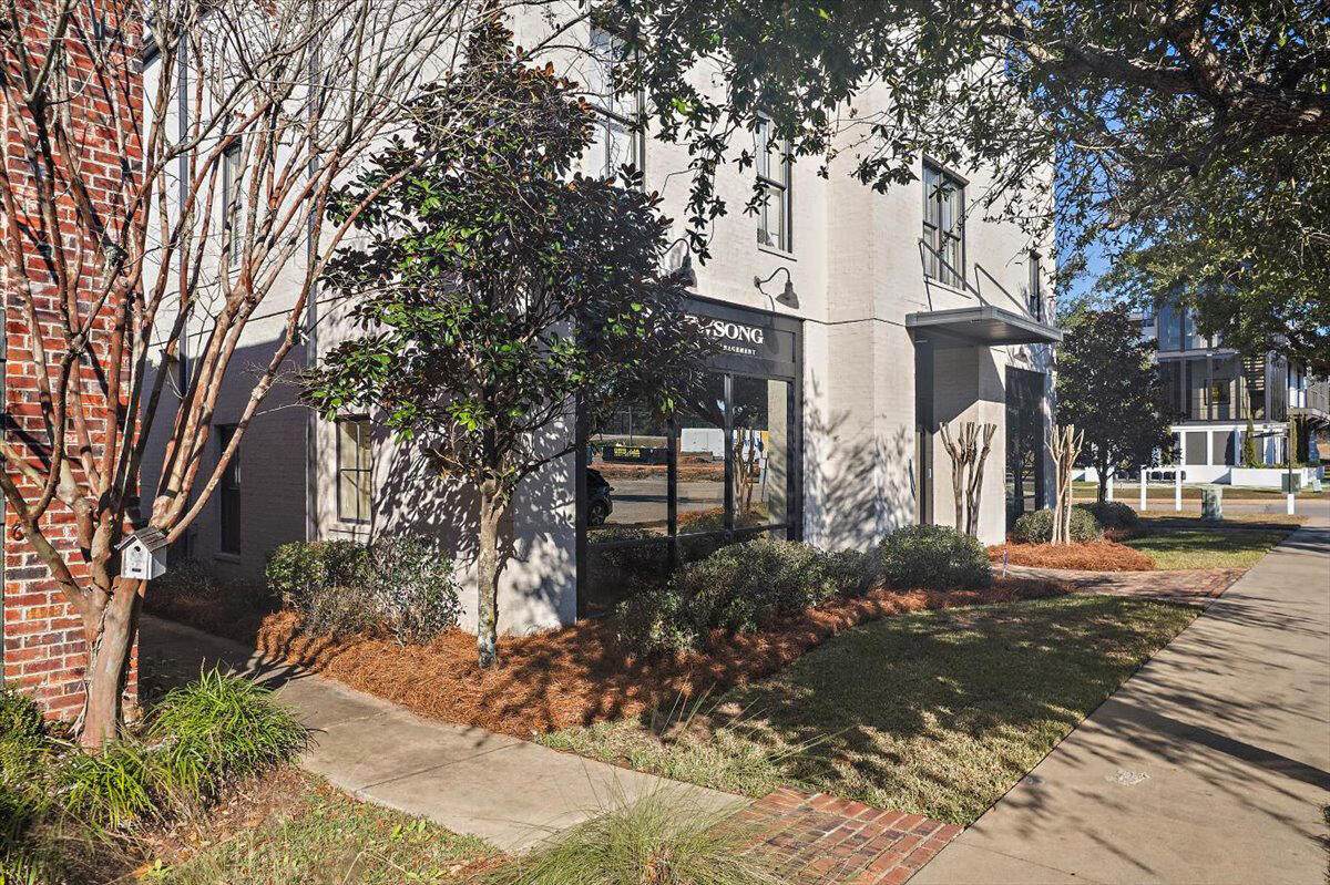 10 Bellegrass Blvd. - Photo 1