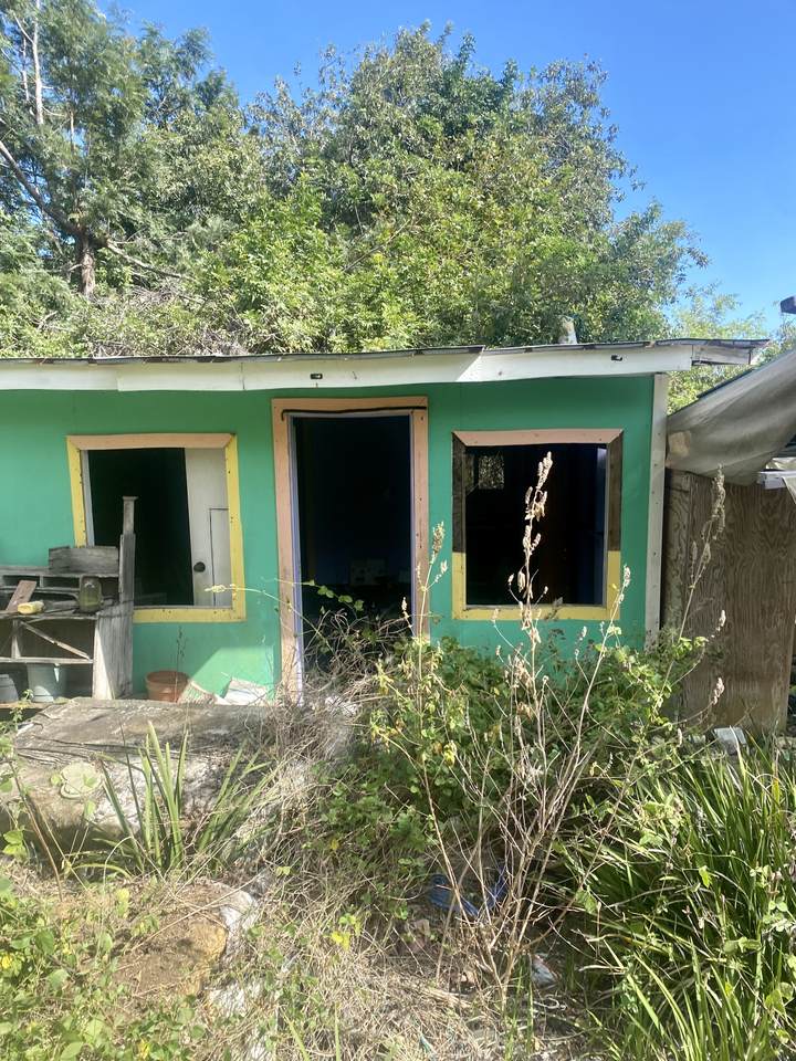 92-1670 Luau Dr - Photo 1