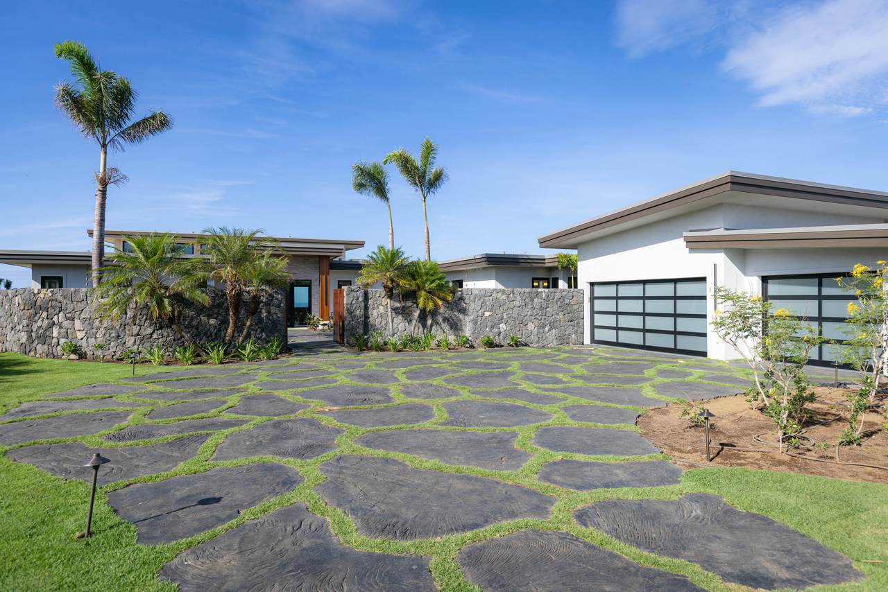 62-3740 Amaui Dr - Photo 1