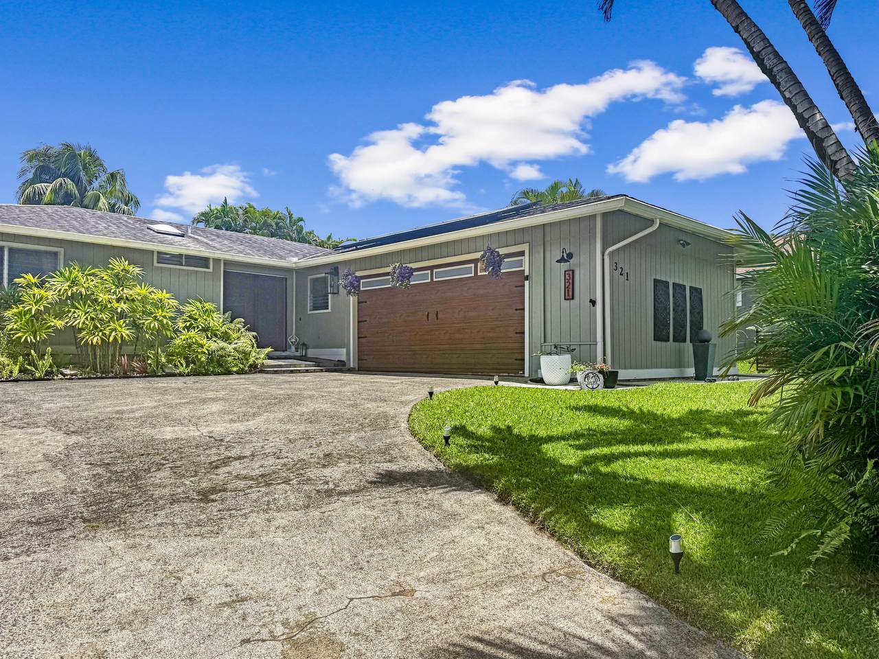 321 Hie St - Photo 1