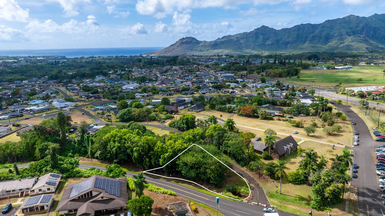  Address Not Published - Photo 1