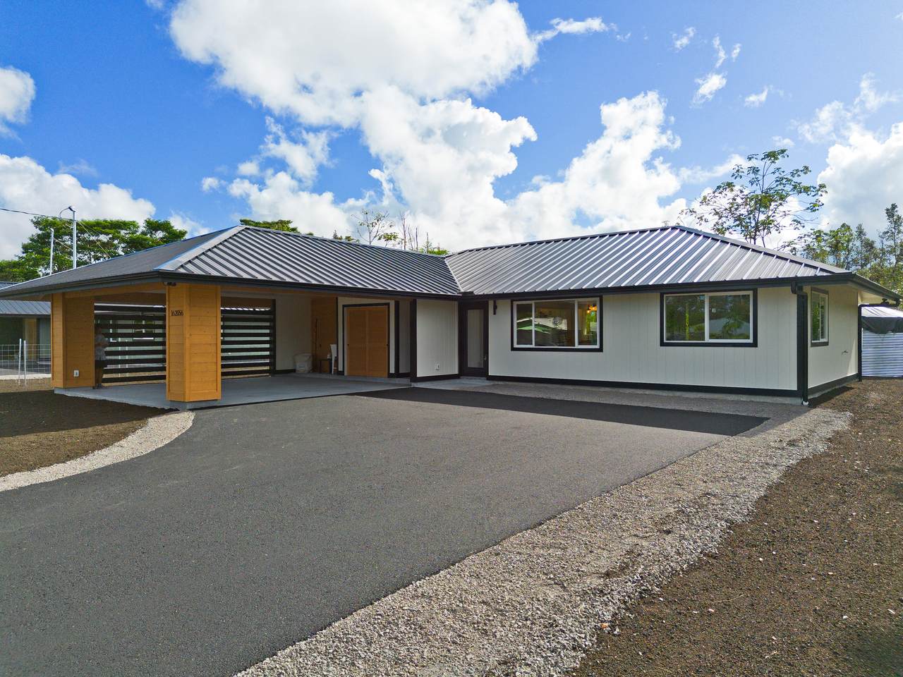 16-2056 Coconut Dr - Photo 1