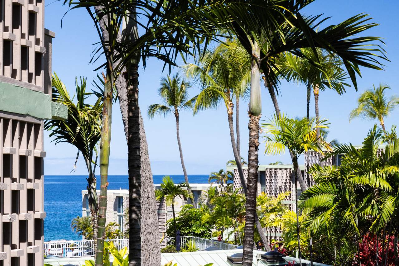 75-6016 Alii Dr - Photo 1