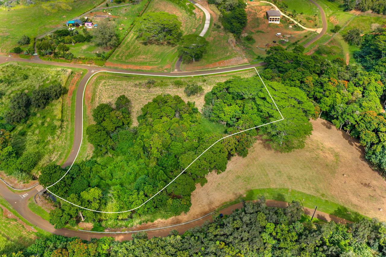  Address Not Published - Photo 1