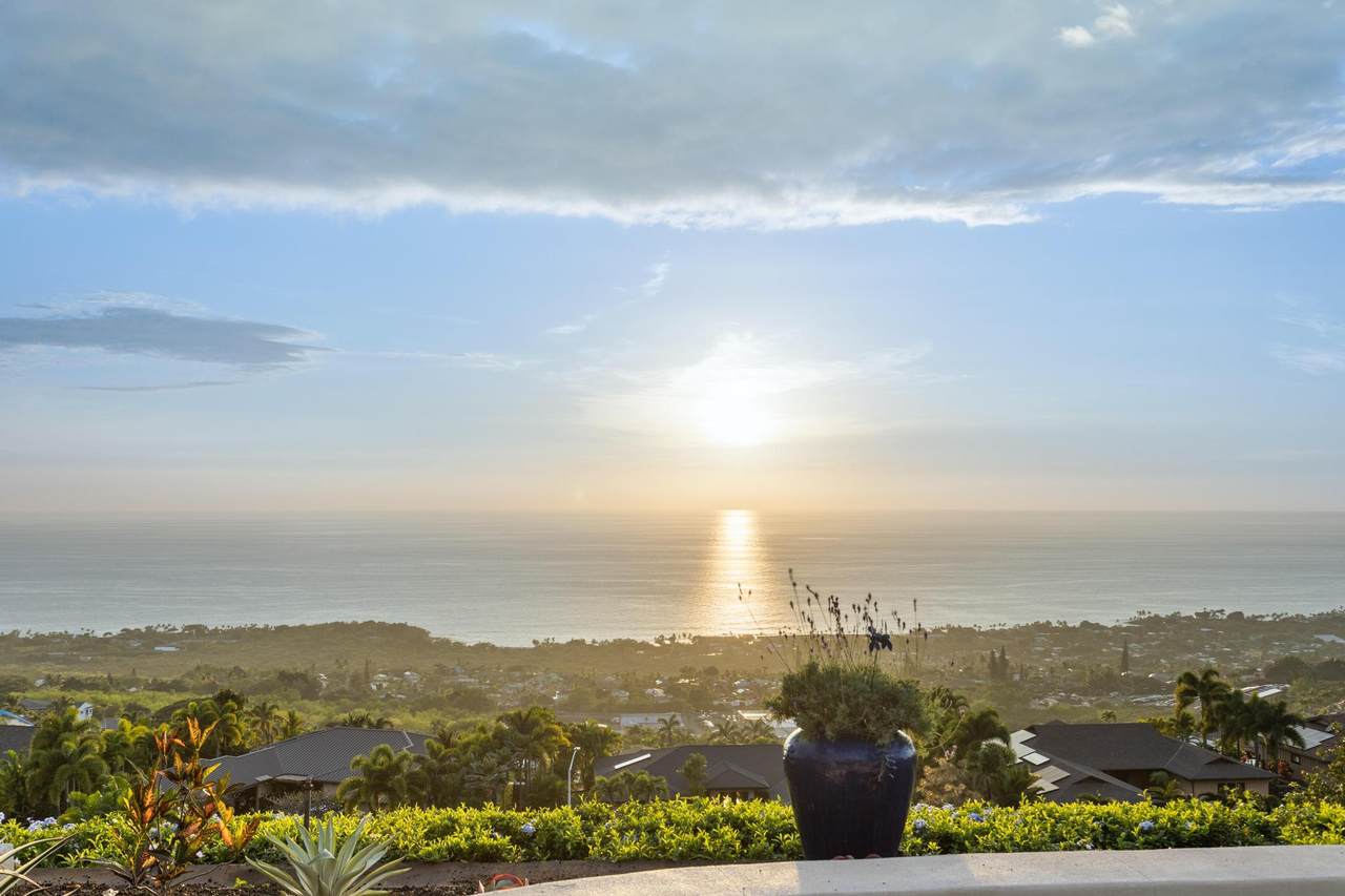 https://bt-photos.global.ssl.fastly.net/hawaii/1280_boomver_1_728095-1.jpg