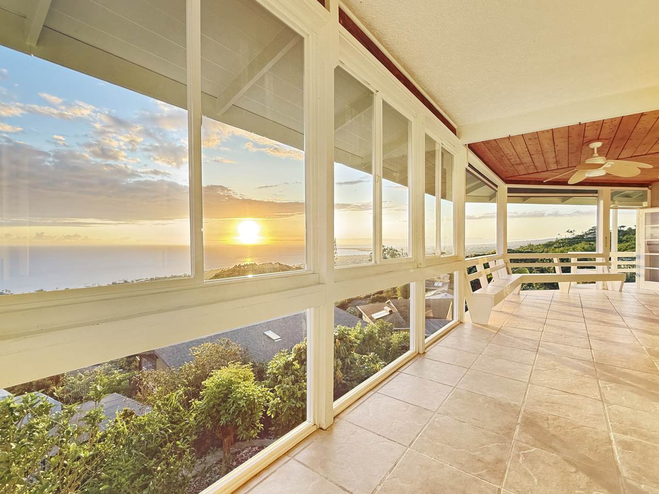https://bt-photos.global.ssl.fastly.net/hawaii/1280_boomver_1_728846-1.jpg