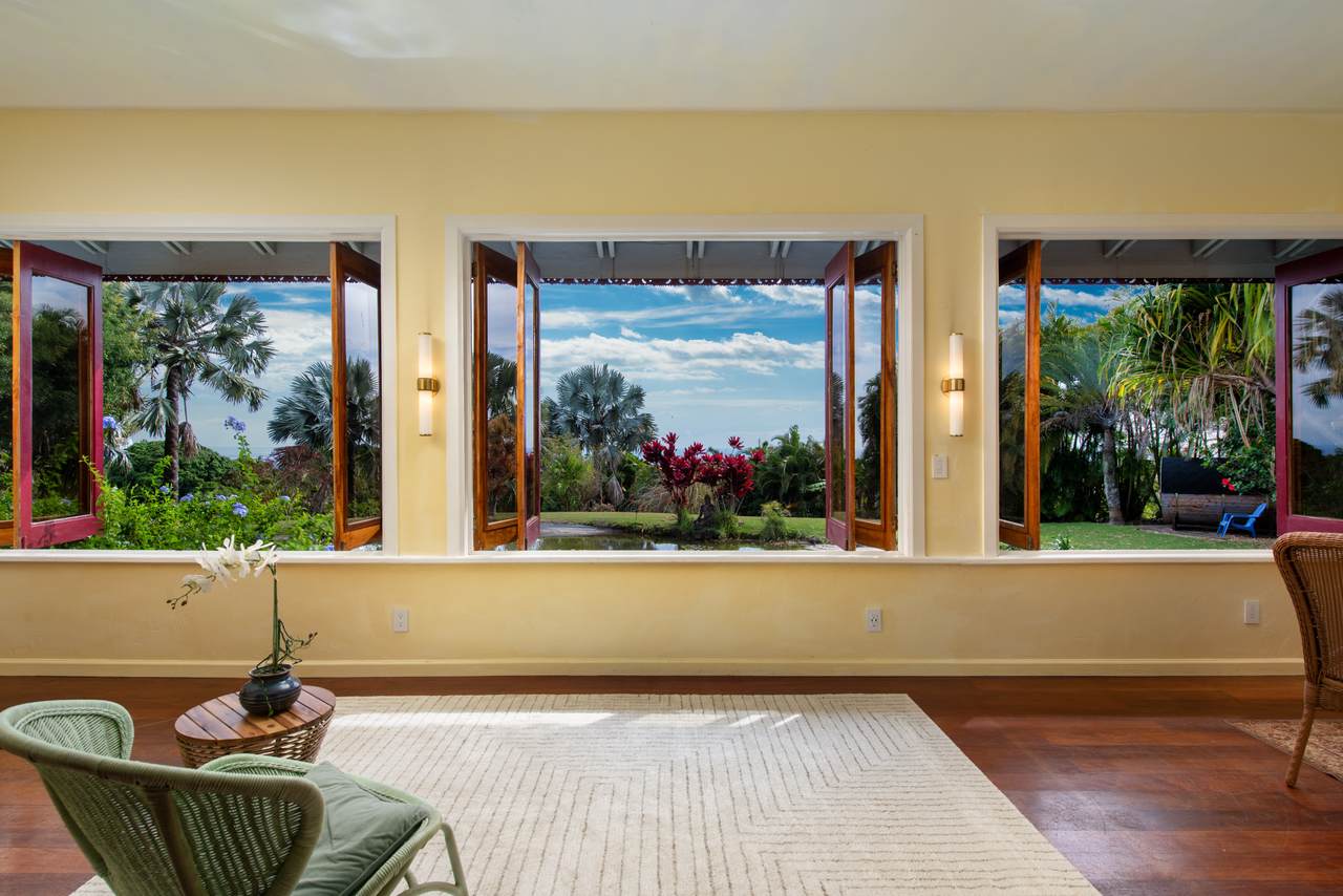 https://bt-photos.global.ssl.fastly.net/hawaii/1280_boomver_1_729439-1.jpg