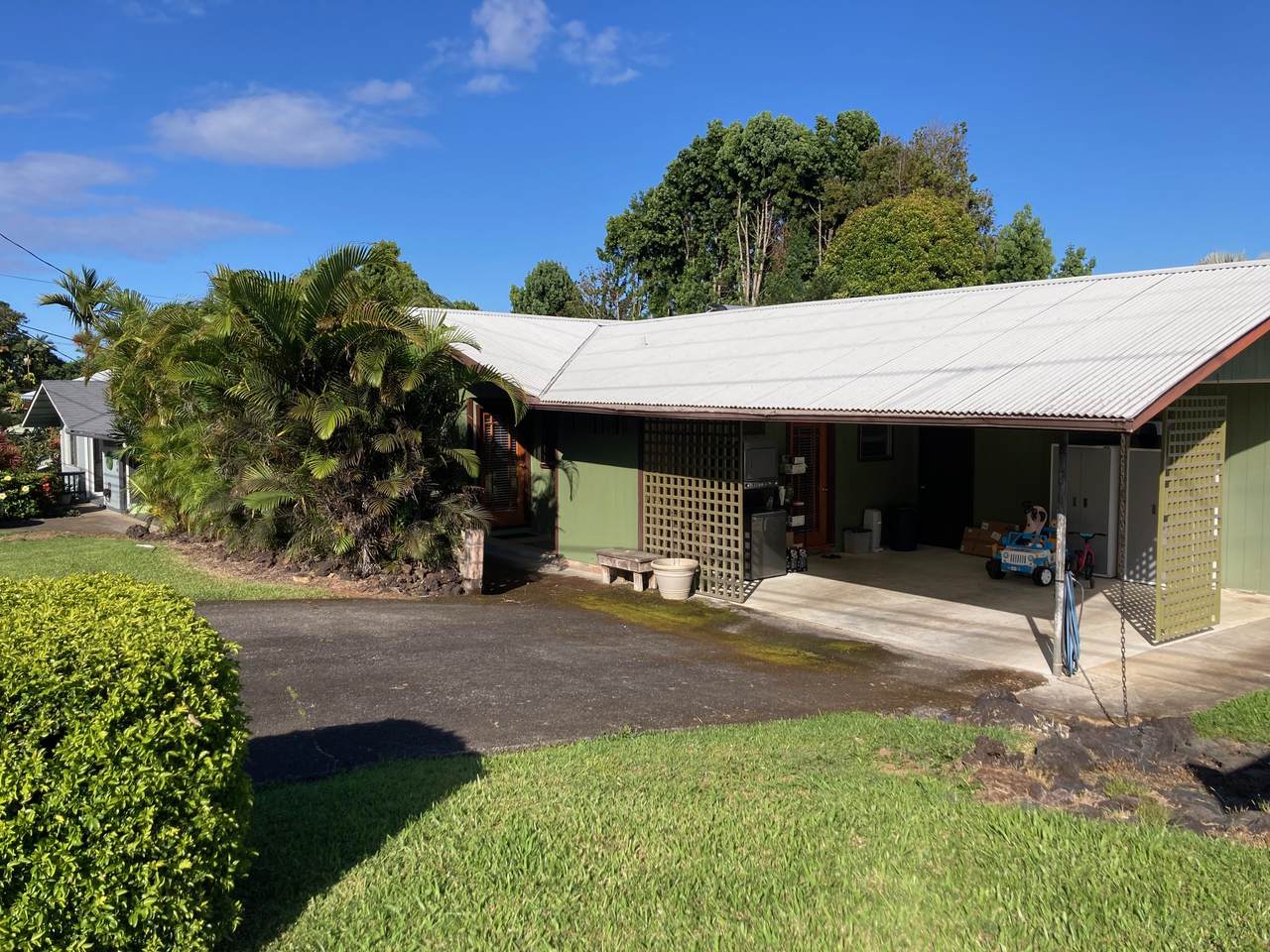 466 Luakaha St - Photo 1