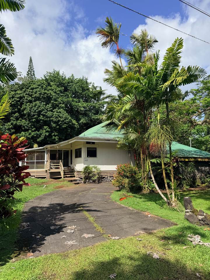 15-2734 Manalo St - Photo 1