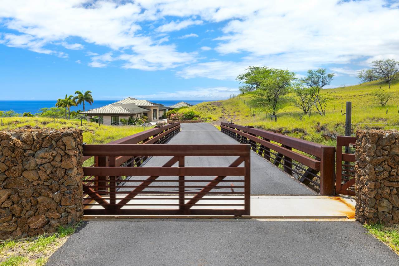 https://bt-photos.global.ssl.fastly.net/hawaii/1280_boomver_1_729931-1.jpg