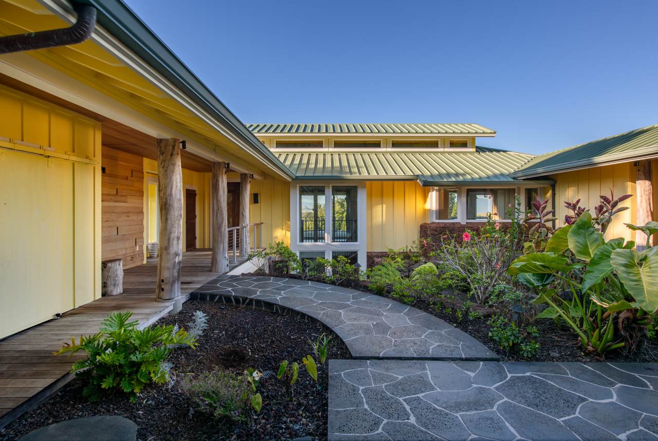 https://bt-photos.global.ssl.fastly.net/hawaii/1280_boomver_1_730379-1.jpg