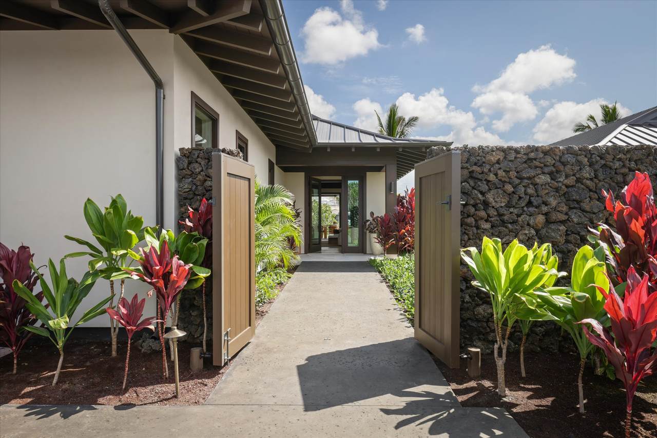 https://bt-photos.global.ssl.fastly.net/hawaii/1280_boomver_1_731607-1.jpg