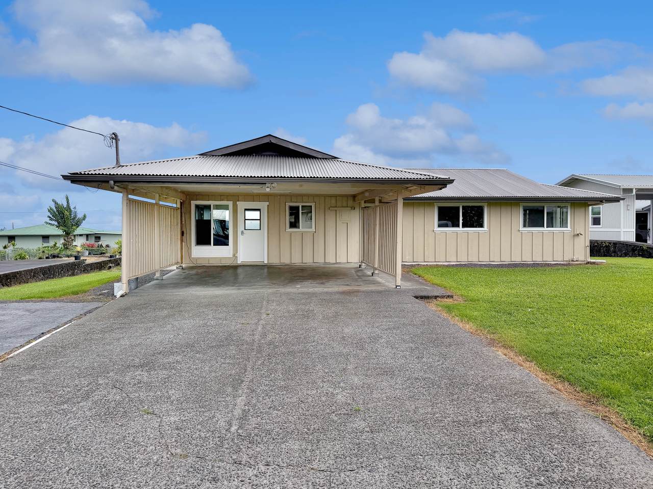 100 Hoomalu St - Photo 1