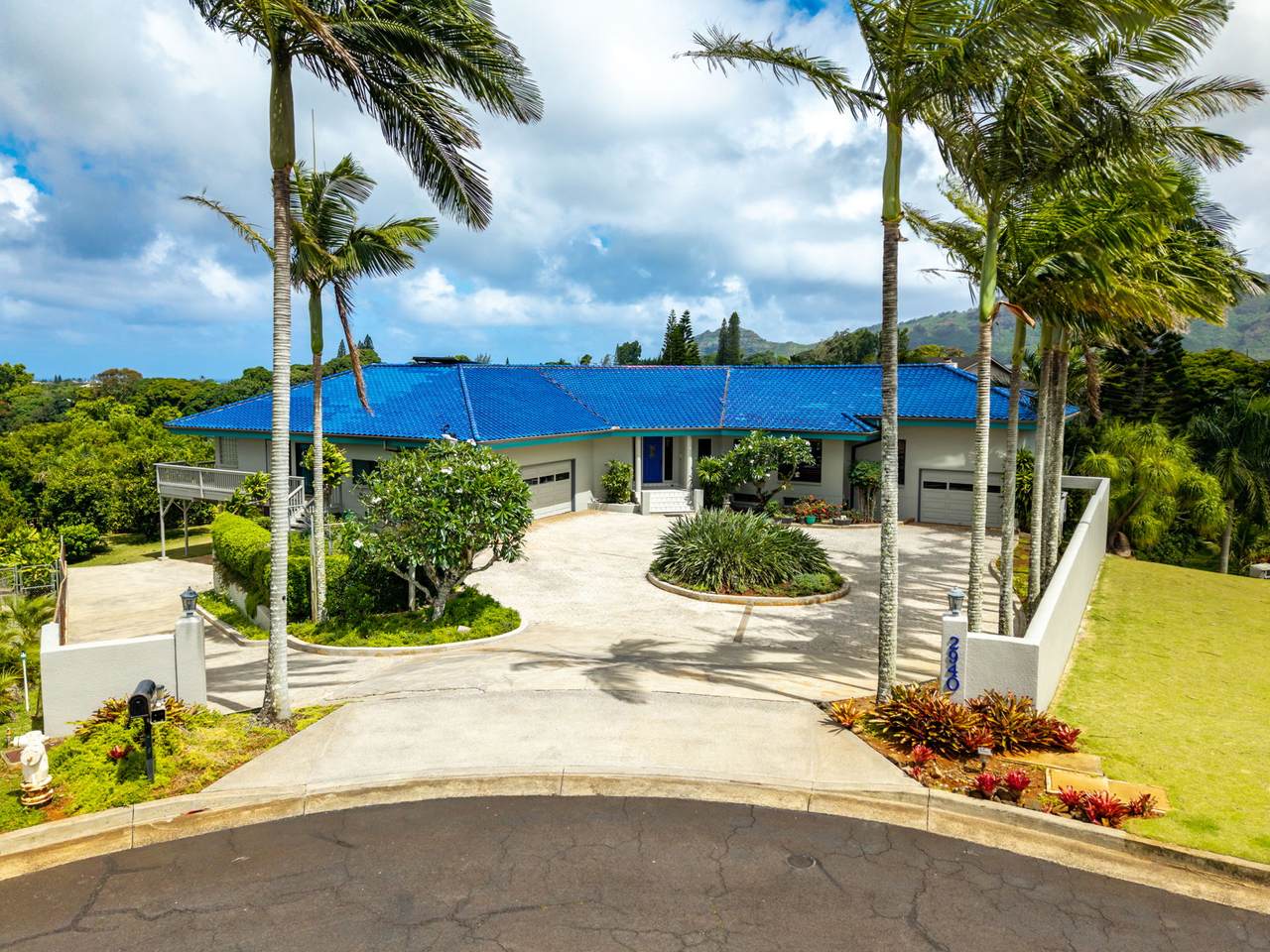 2940 Kanani St - Photo 1