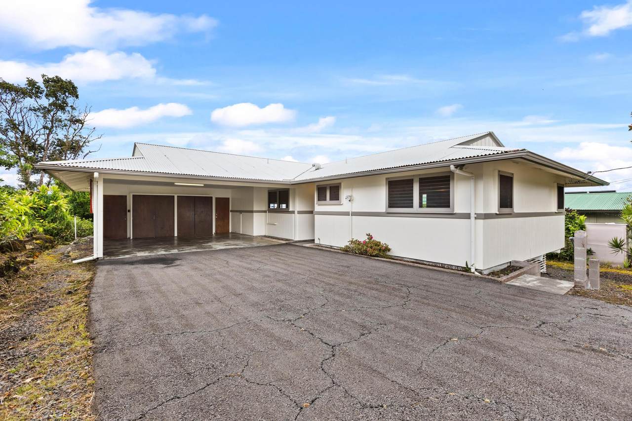 42 Pakalana Pl - Photo 1