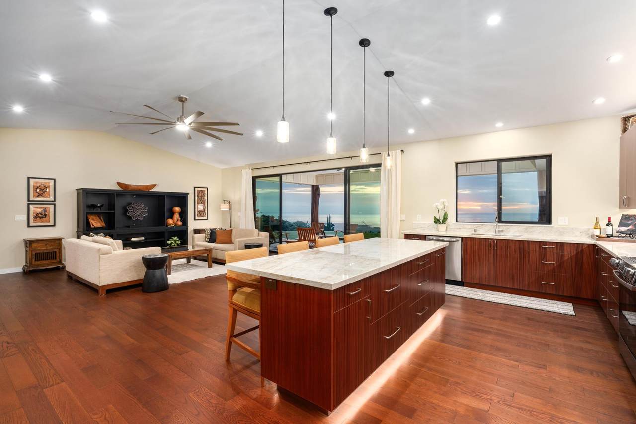 https://bt-photos.global.ssl.fastly.net/hawaii/1280_boomver_1_733148-1.jpg