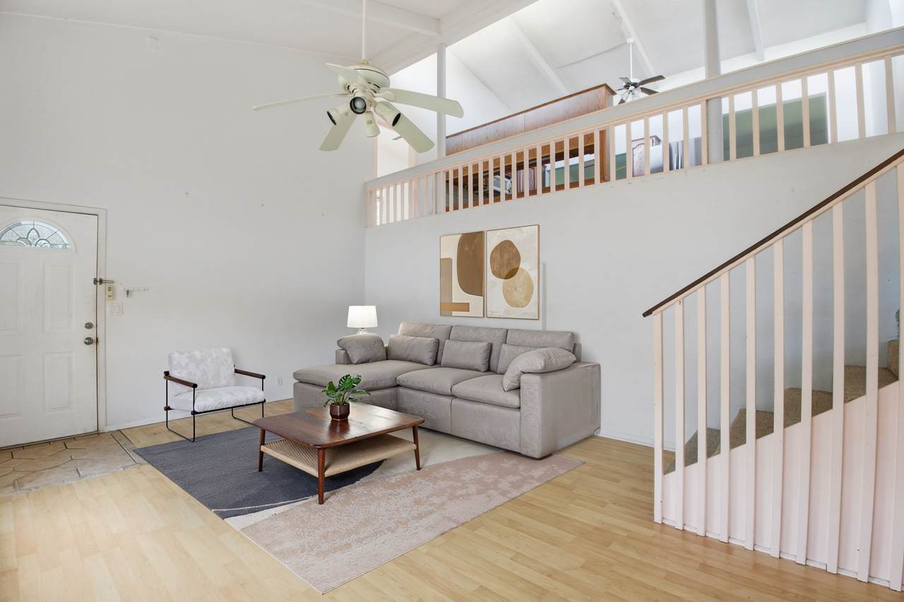 411 Molo St - Photo 1