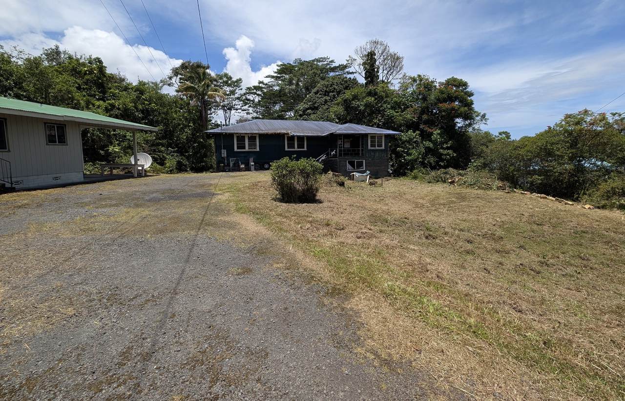 1360 Kaumana Dr - Photo 1