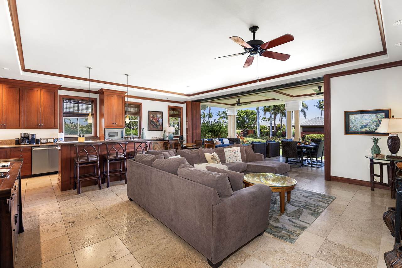  Address Not Published - Photo 1