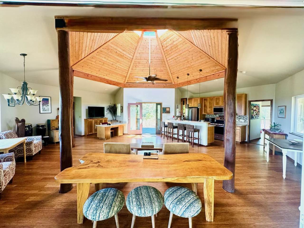 https://bt-photos.global.ssl.fastly.net/hawaii/orig_boomver_2_723725-1.jpg