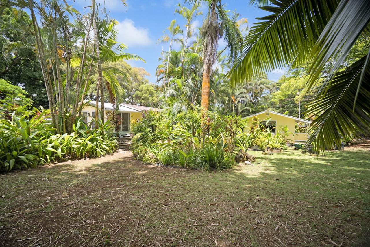 147 Royal Dr - Photo 1