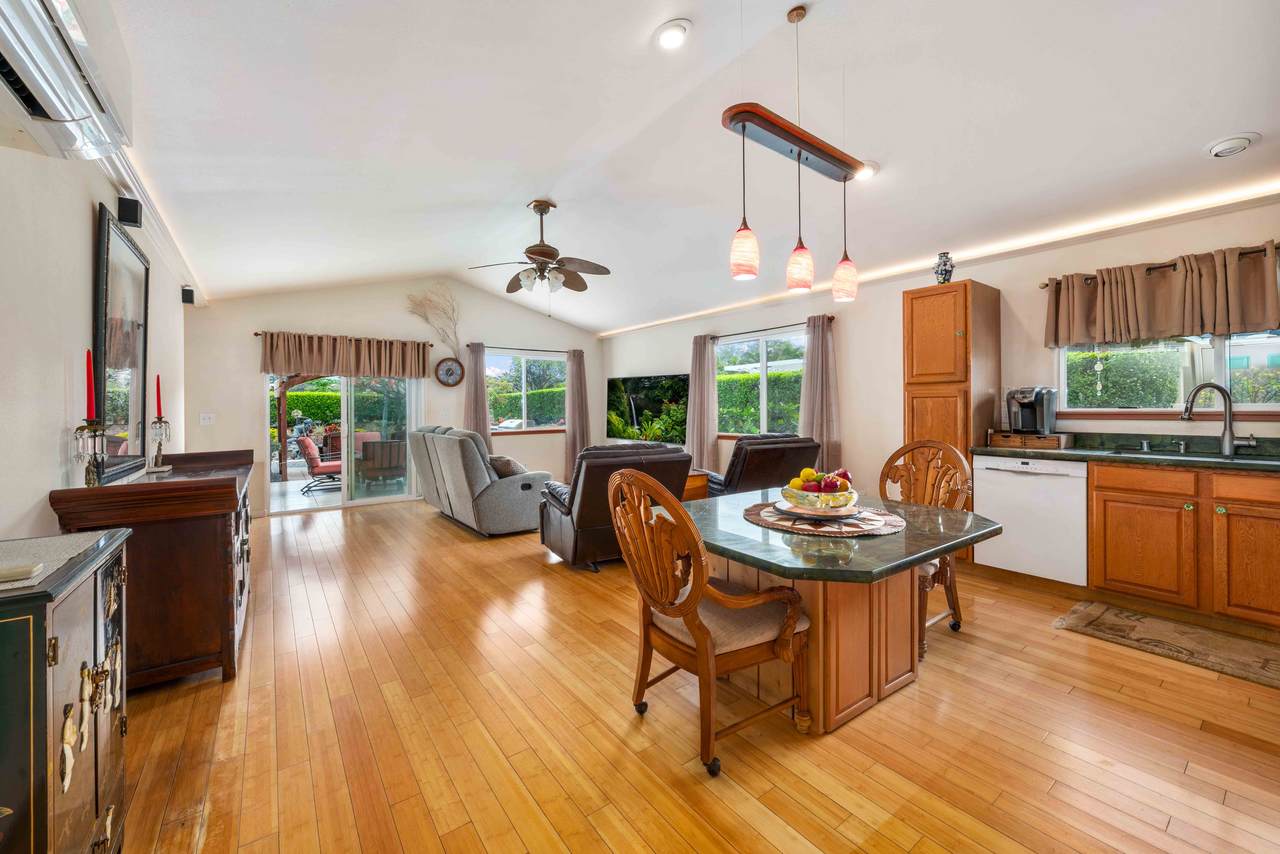 https://bt-photos.global.ssl.fastly.net/hawaii/1280_boomver_3_728638-1.jpg