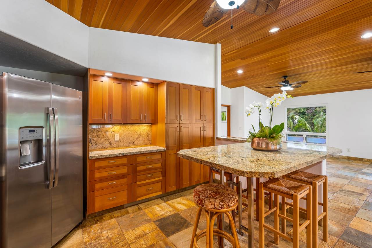 https://bt-photos.global.ssl.fastly.net/hawaii/1280_boomver_1_728968-1.jpg
