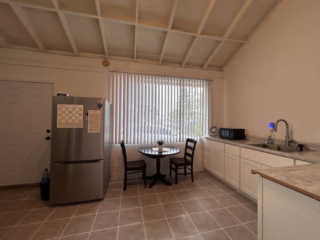 92-1401 Donola Dr - Photo 1
