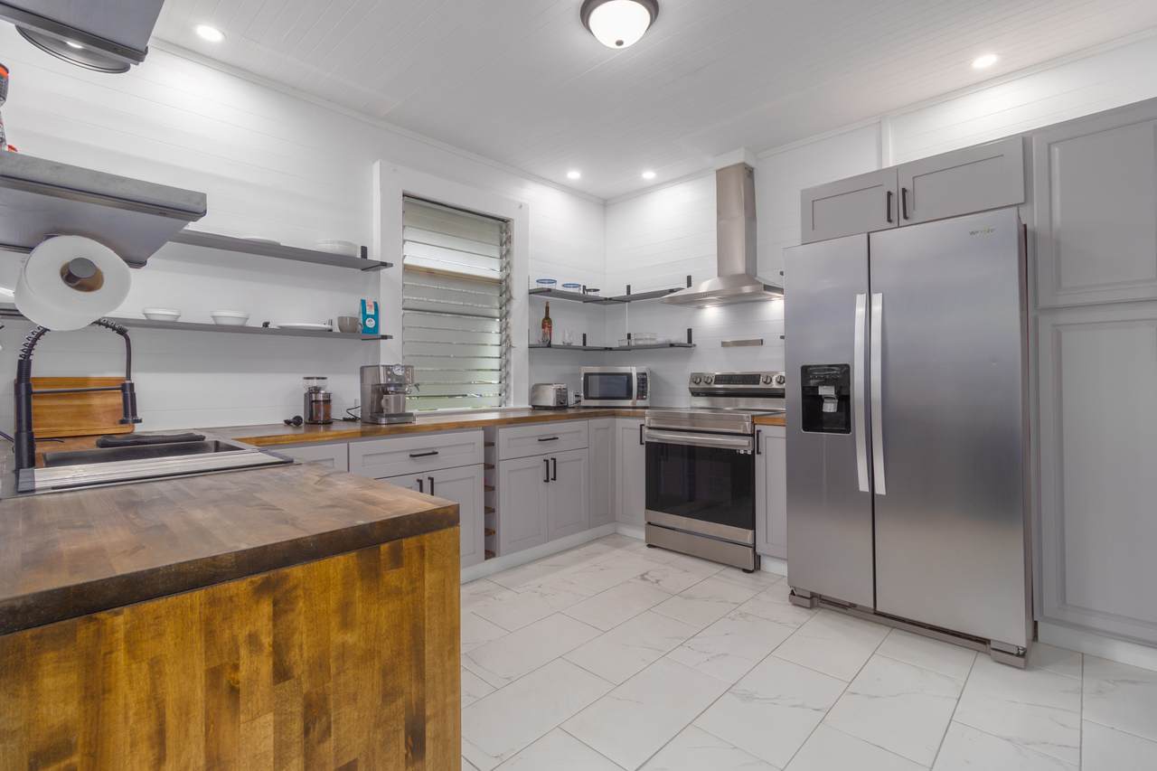 110 Malia St - Photo 1