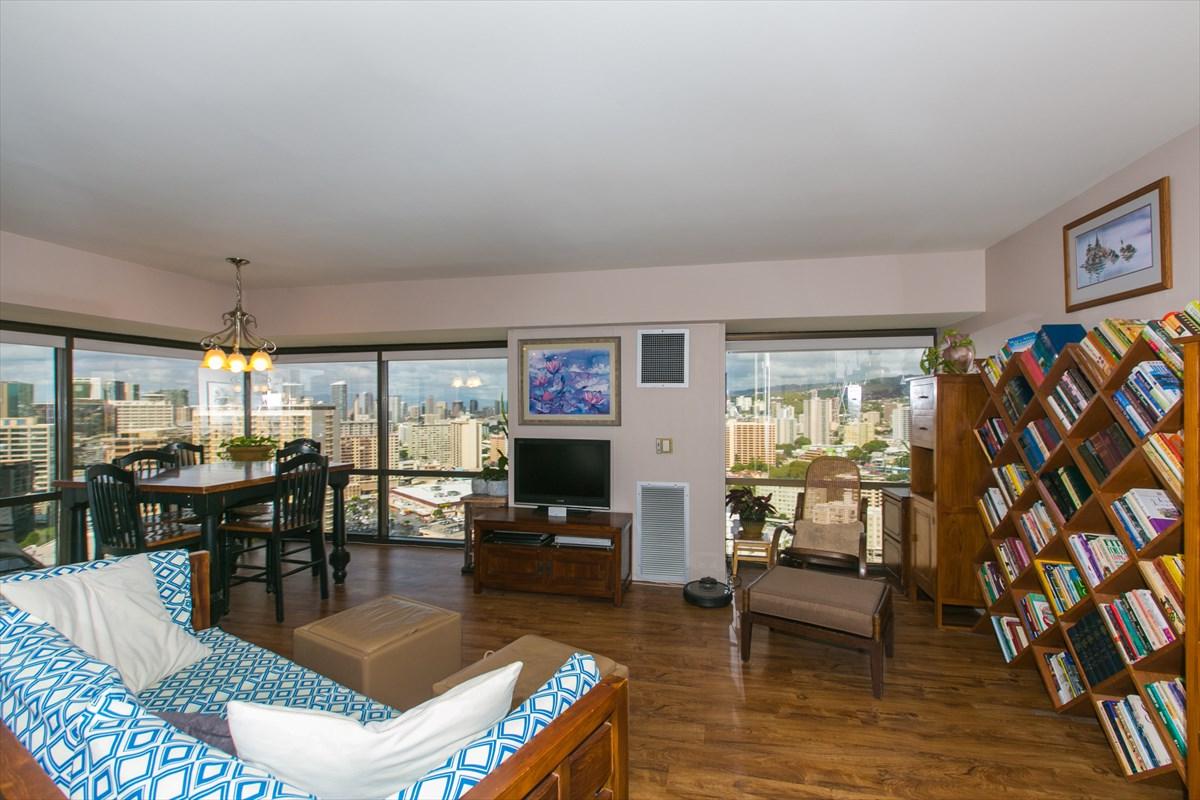 1750 Kalakaua Ave - Photo 1