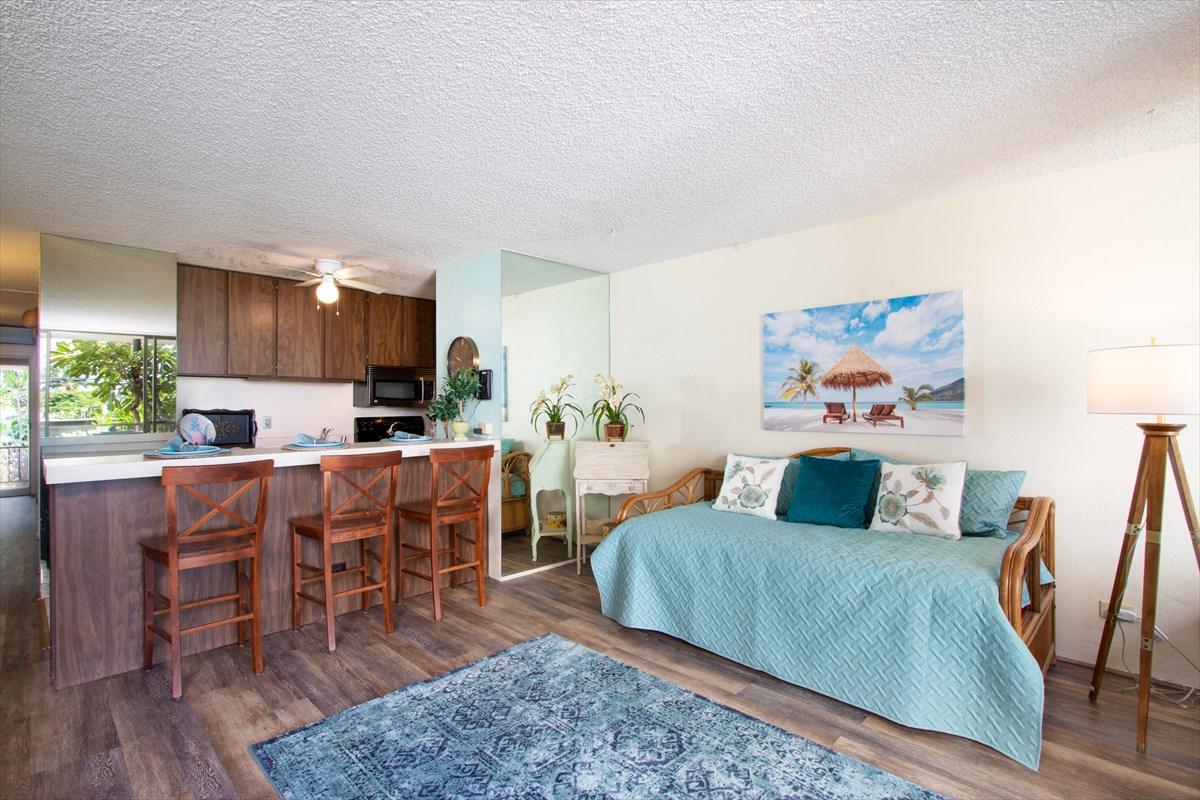 75-5681 Kuakini Hwy - Photo 1