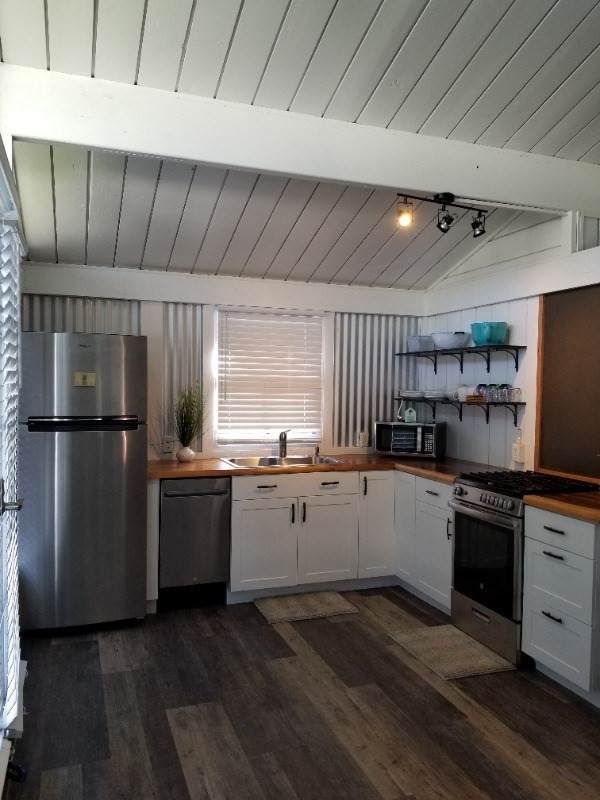4226 Kamane Rd - Photo 1