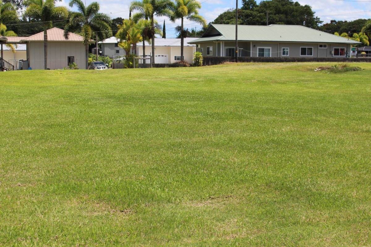 2667 Kilauea Ave - Photo 1
