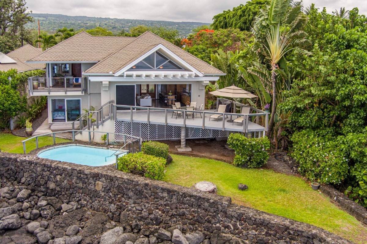 75-5990 Alii Dr - Photo 1