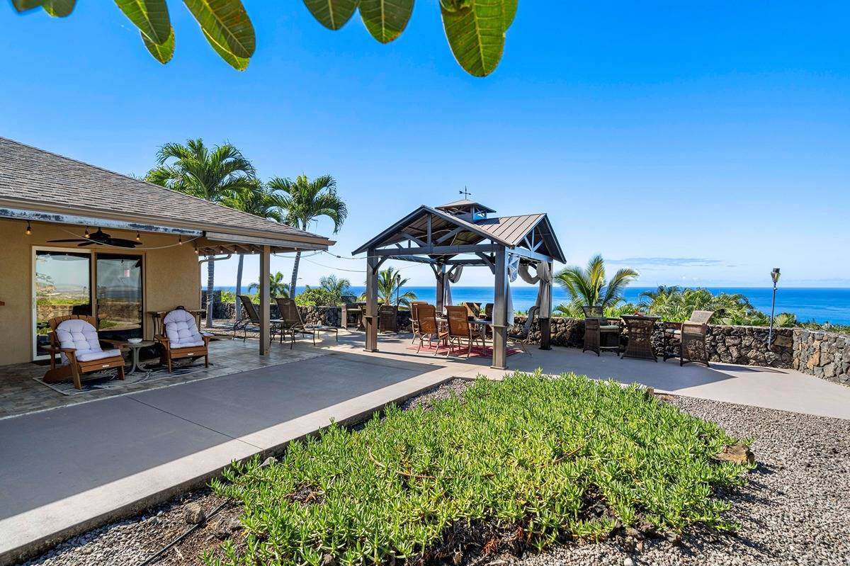 https://bt-photos.global.ssl.fastly.net/hawaii/orig_boomver_1_707496-2.jpg